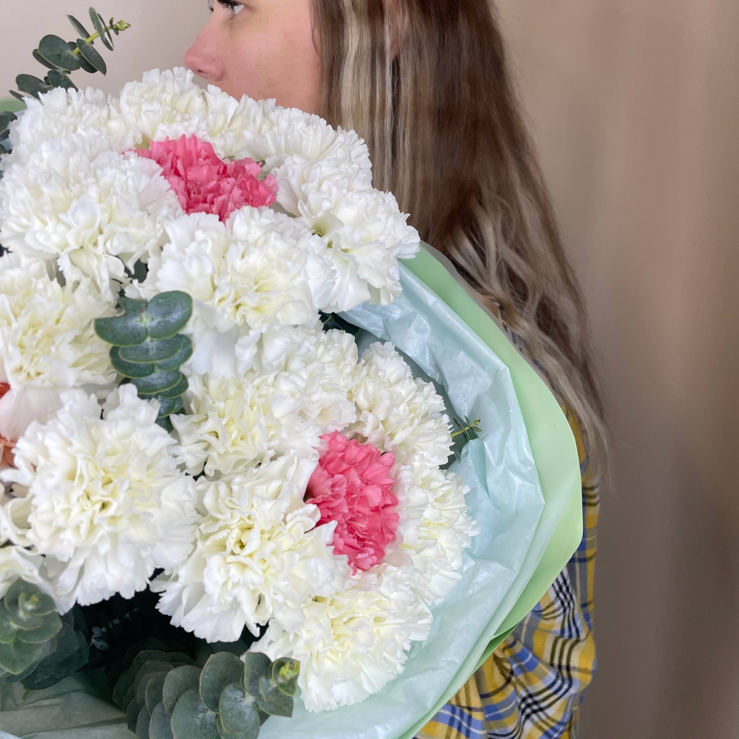Букет ромашки из диантусов